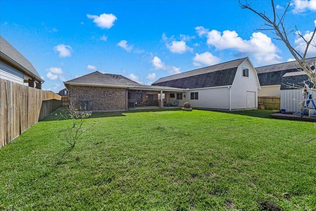 2910 Apache Street, League City, TX 77573