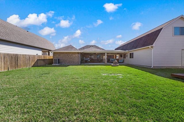 2910 Apache Street, League City, TX 77573