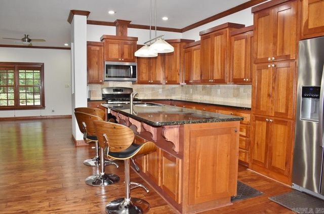 23 Pedrera Lane, Hot Springs Village, AR 71909