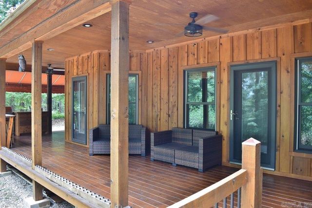 23 Pedrera Lane, Hot Springs Village, AR 71909