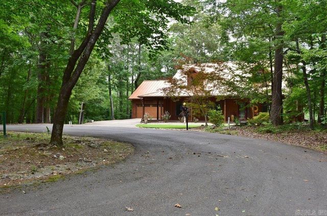 23 Pedrera Lane, Hot Springs Village, AR 71909