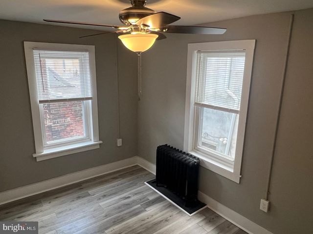 120 W GIRARD AVE, Philadelphia, PA 19123