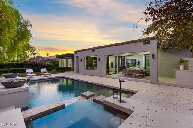 2740 Desert Troon Street, Las Vegas, NV 89135