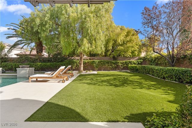 2740 Desert Troon Street, Las Vegas, NV 89135