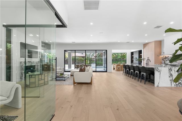 2740 Desert Troon Street, Las Vegas, NV 89135