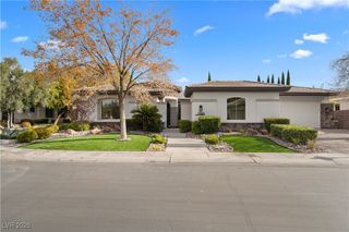 2740 Desert Troon Street, Las Vegas, NV 89135