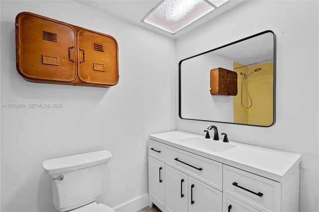 250 174th St 410, Sunny Isles Beach, FL 33160