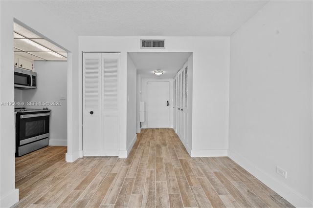 250 174th St 410, Sunny Isles Beach, FL 33160