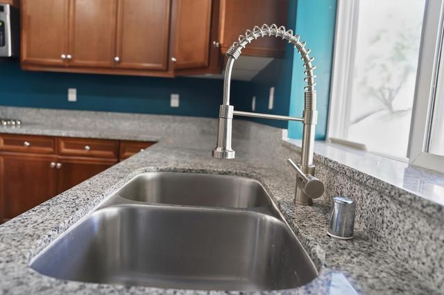 28324 Tupelo Rd, Menifee, CA 92584