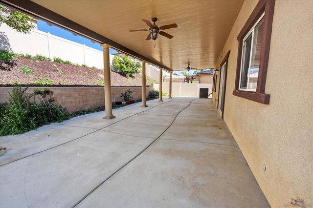 28324 Tupelo Rd, Menifee, CA 92584