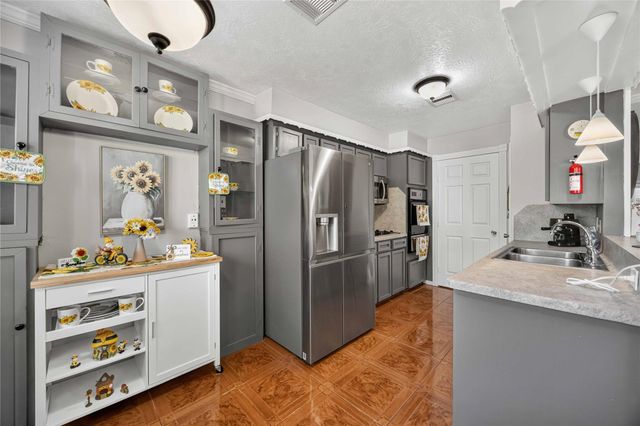 1314 Wentwood Drive, Pasadena, TX 77504