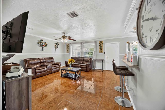 1314 Wentwood Drive, Pasadena, TX 77504