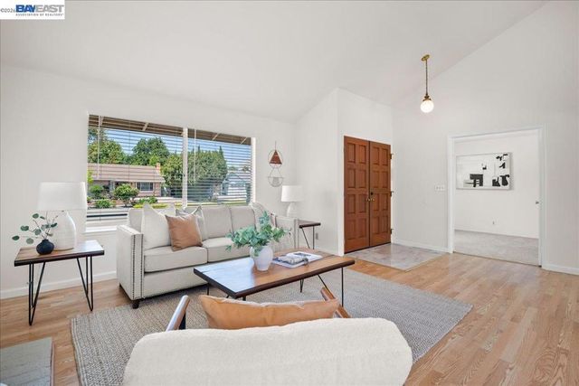 3330 Kemper Rd, Fremont, CA 94536