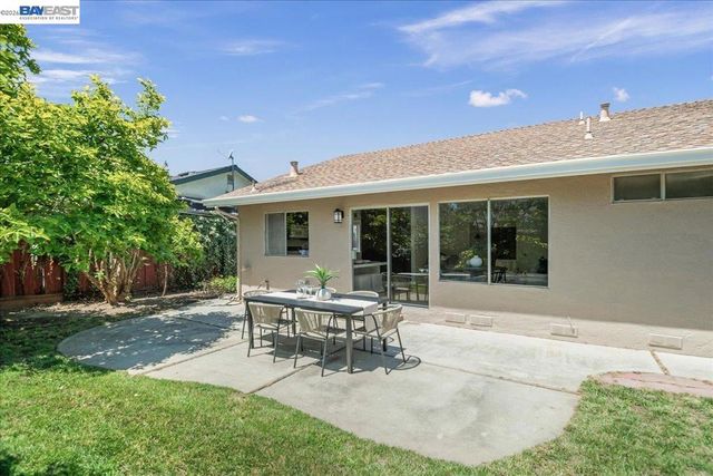 3330 Kemper Rd, Fremont, CA 94536