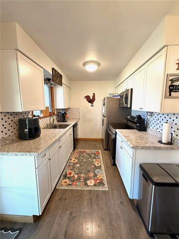 20 W Meyer Avenue, Neshannock Twp, PA 16105