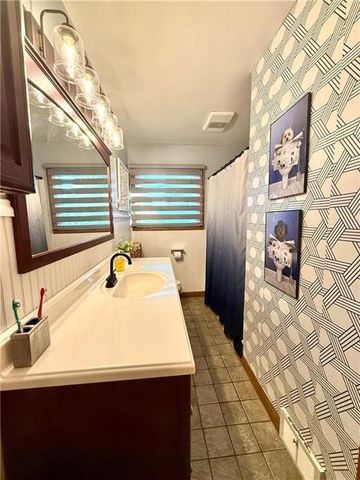 20 W Meyer Avenue, Neshannock Twp, PA 16105