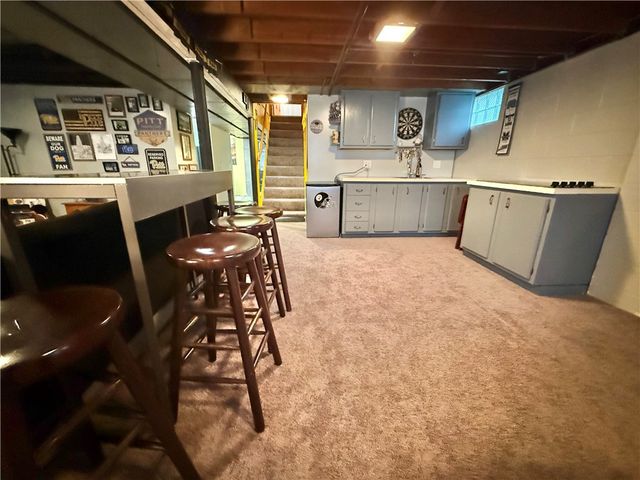 20 W Meyer Avenue, Neshannock Twp, PA 16105