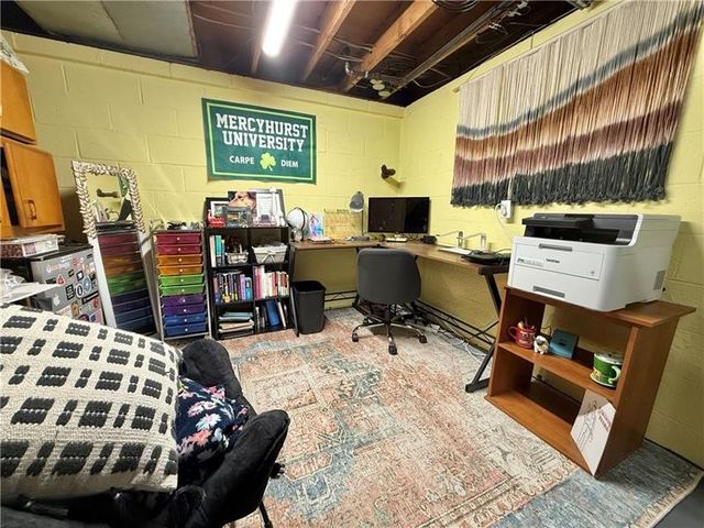 20 W Meyer Avenue, Neshannock Twp, PA 16105