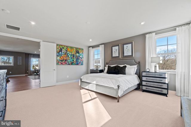 2932 BLUE SKIES LN, Upper Marlboro, MD 20774