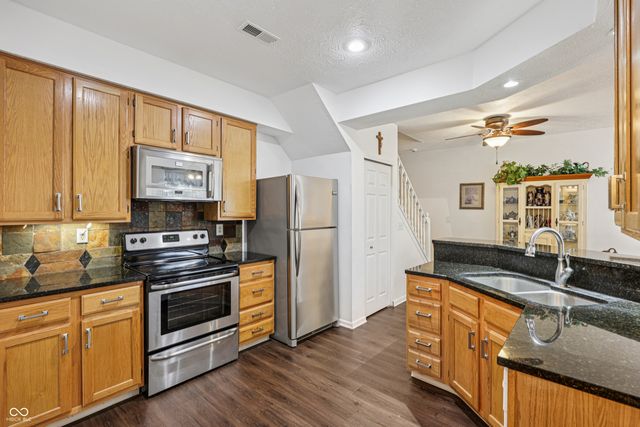 257 Strand Lane C, Avon, IN 46123