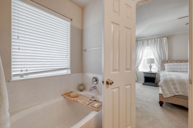 303 Baldwin ST, Hutto, TX 78634