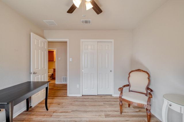 303 Baldwin ST, Hutto, TX 78634