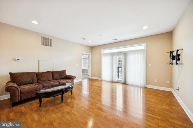 317 CARSON TER, Huntingdon Valley, PA 19006