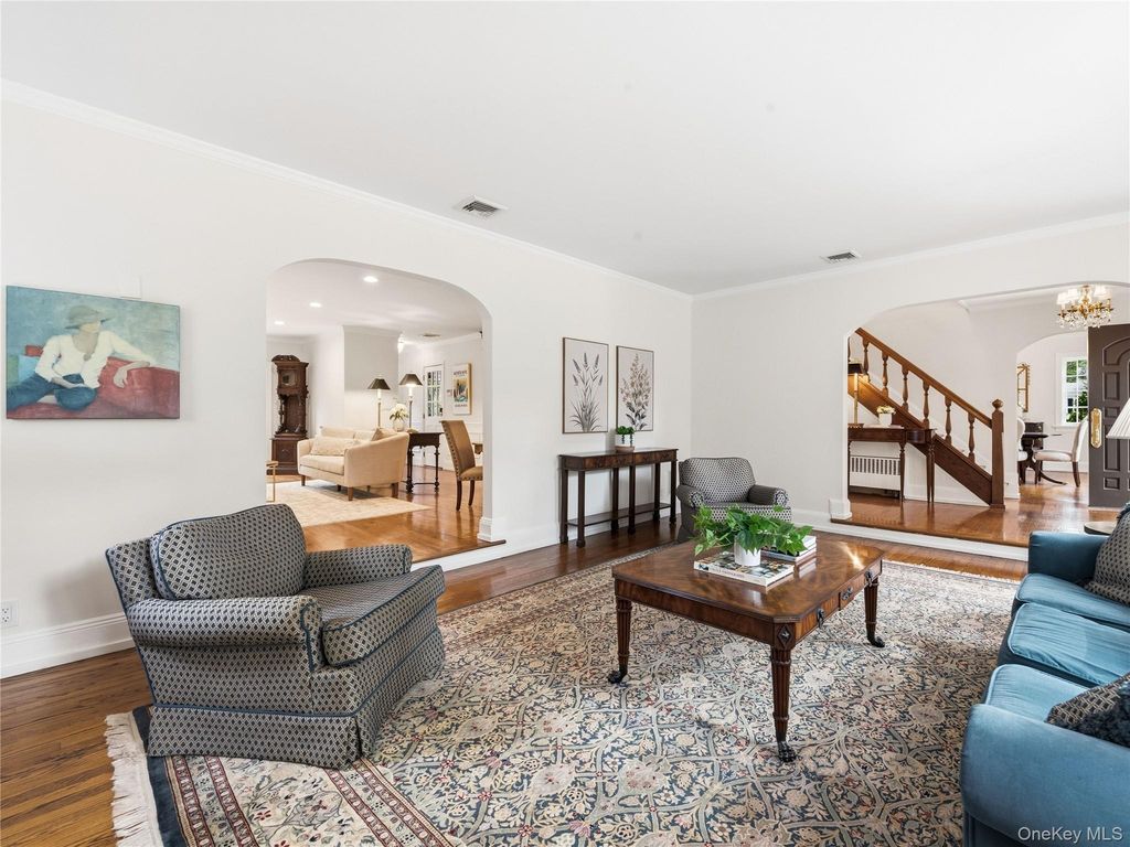 403 Ryder Road, Manhasset, NY 11030 — photo 5