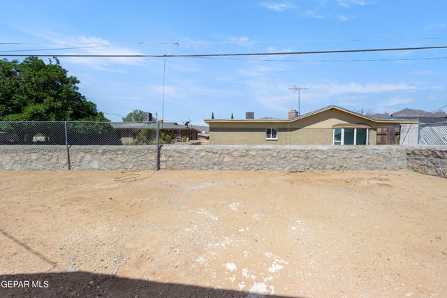 9309 VICKSBURG Drive, El Paso, TX 79924