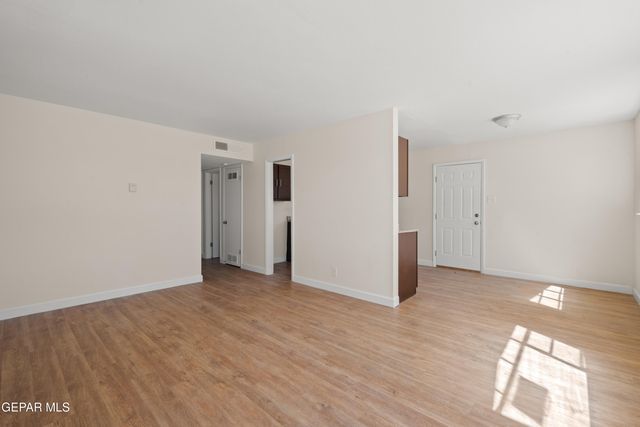 9309 VICKSBURG Drive, El Paso, TX 79924