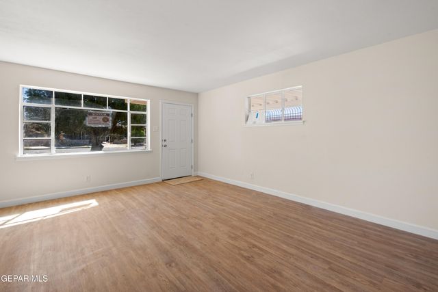9309 VICKSBURG Drive, El Paso, TX 79924