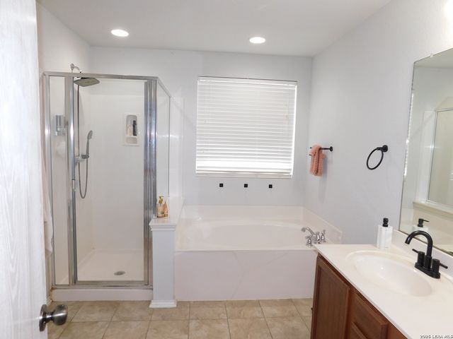 10015 Del Lago, San Antonio, TX 78245