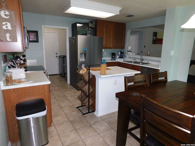 10015 Del Lago, San Antonio, TX 78245