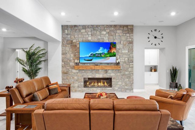 22147 Long Trot Drive, Escondido, CA 92029