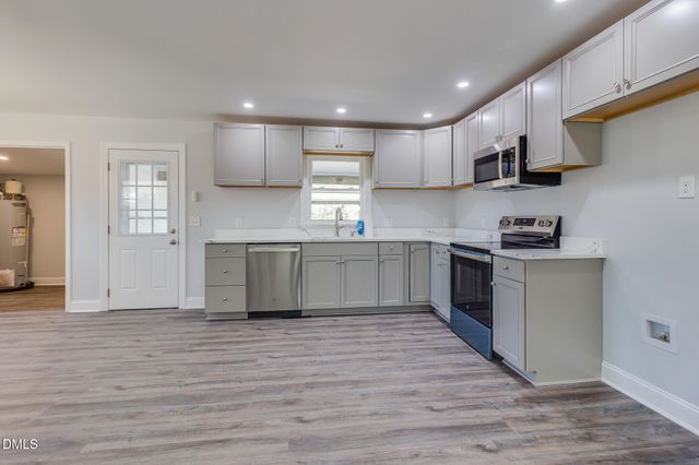 107 E New Hope Road, Goldsboro, NC 27534