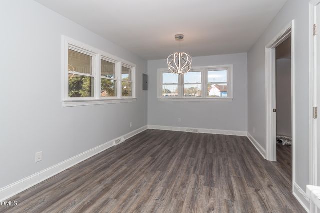 107 E New Hope Road, Goldsboro, NC 27534