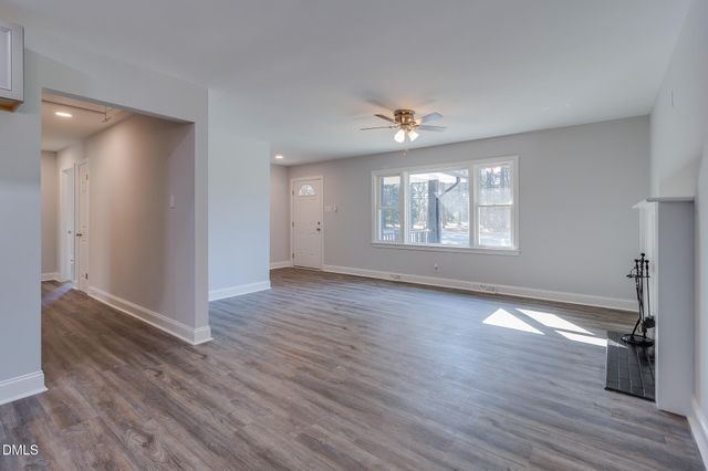 107 E New Hope Road, Goldsboro, NC 27534