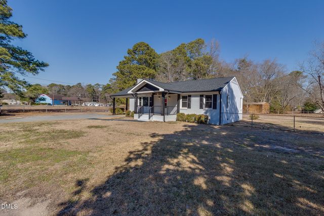 107 E New Hope Road, Goldsboro, NC 27534