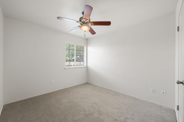 3936 Kristencreek LN, Round Rock, TX 78681