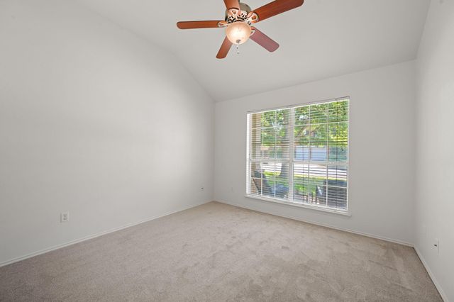 3936 Kristencreek LN, Round Rock, TX 78681