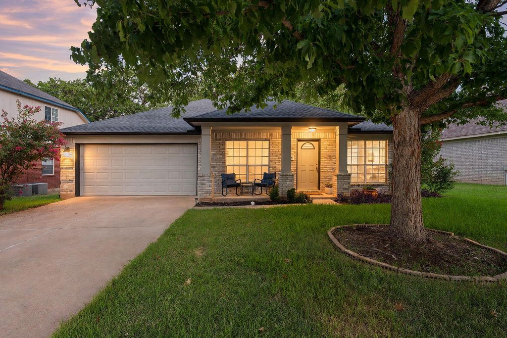 3936 Kristencreek LN, Round Rock, TX 78681