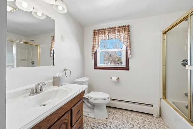 37 Saint Paul St, Lowell, MA 01851