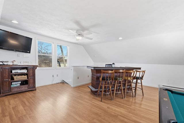 37 Saint Paul St, Lowell, MA 01851