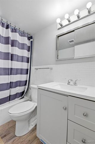 4229 Carrollton Drive C, Bridgeton, MO 63044