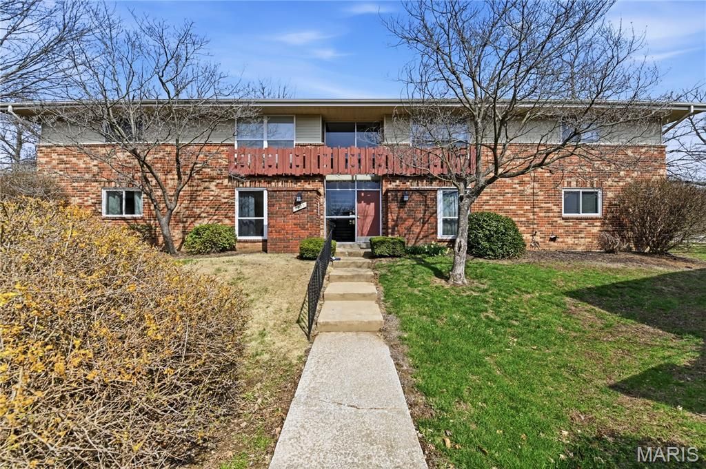 4229 Carrollton Drive C, Bridgeton, MO 63044