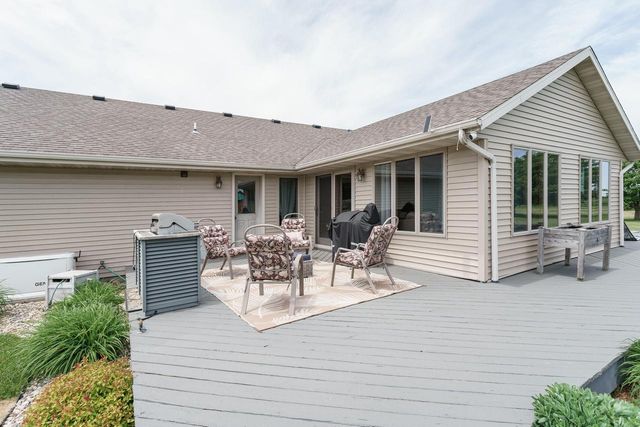 W5546 Sun ROAD, Juneau, WI 53039