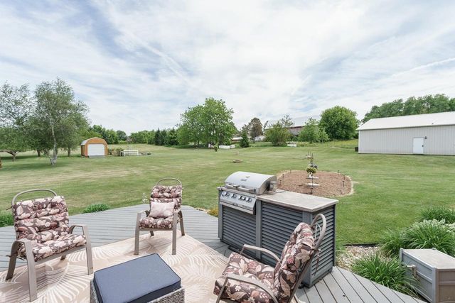 W5546 Sun ROAD, Juneau, WI 53039