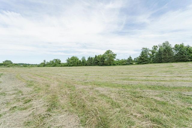 W5546 Sun ROAD, Juneau, WI 53039