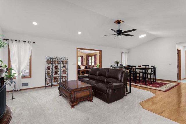 W5546 Sun ROAD, Juneau, WI 53039