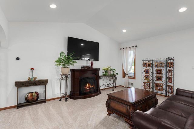 W5546 Sun ROAD, Juneau, WI 53039